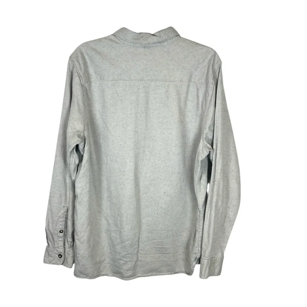 The North Face men’s light cream gray with speckles long sleeve cotton top Lg